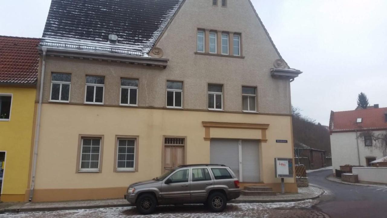 Ferienwohnung Wettin Am Petersbrunnen 外观 照片